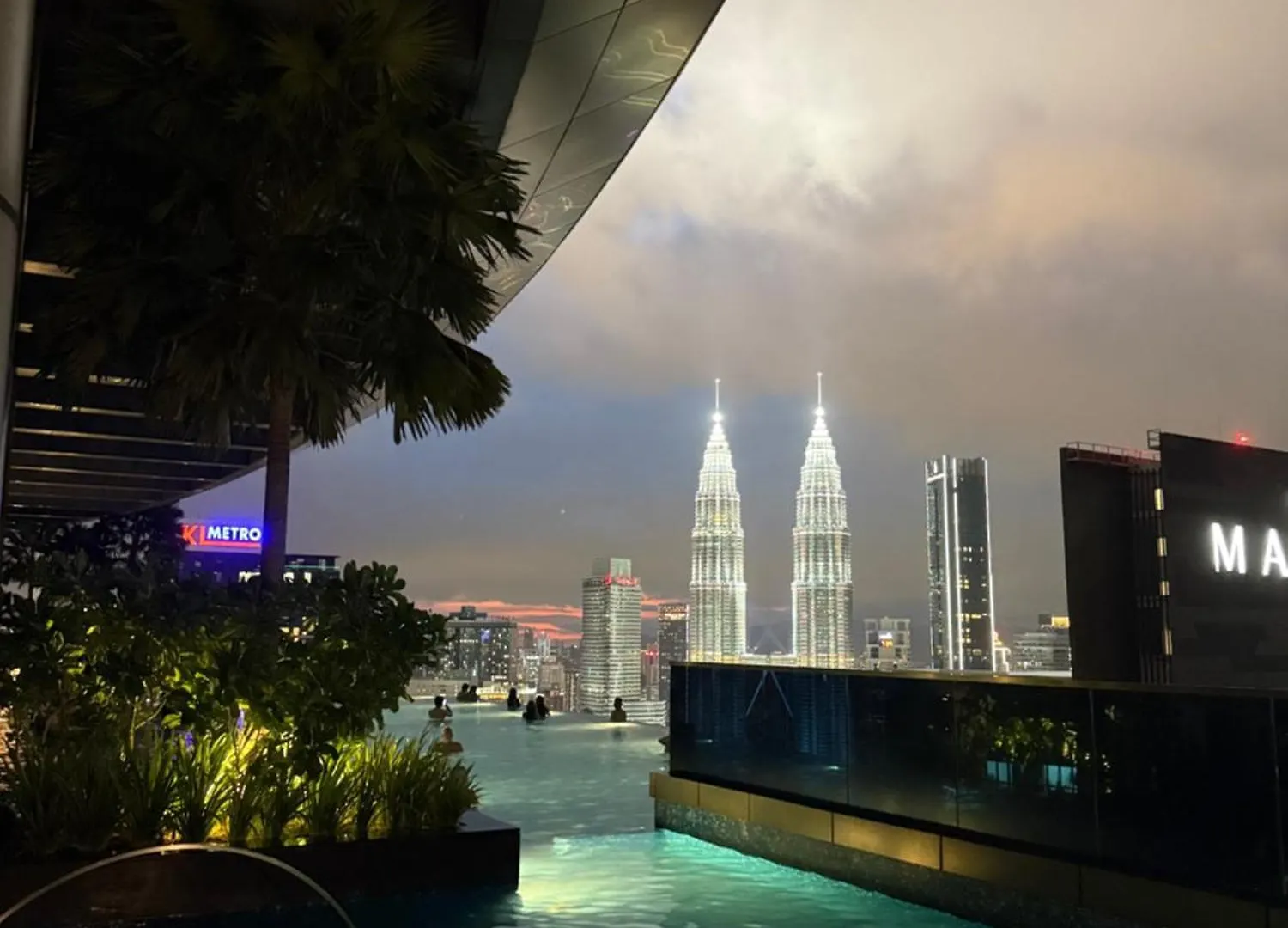 Eaton Sky Residences Klcc Kuala Lumpur Malaysia