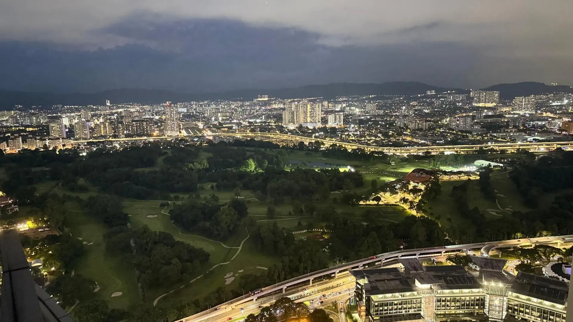 Eaton Sky Residences Klcc Kuala Lumpur Apartment