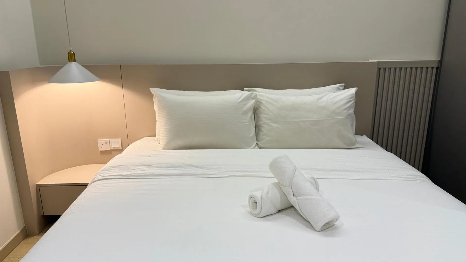 Eaton Sky Residences Klcc Kuala Lumpur