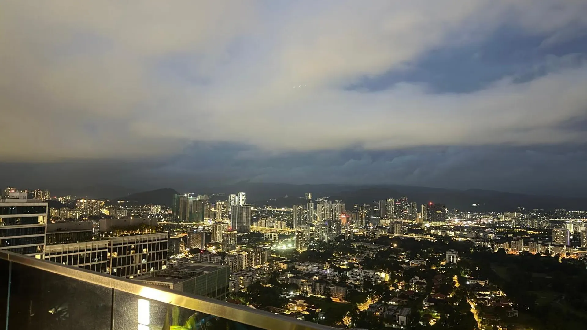 Apartment Eaton Sky Residences Klcc Kuala Lumpur Malaysia