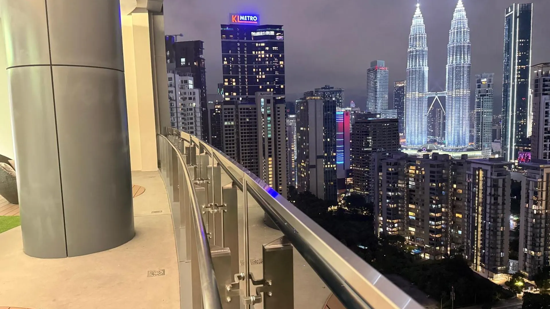 Eaton Sky Residences Klcc Kuala Lumpur