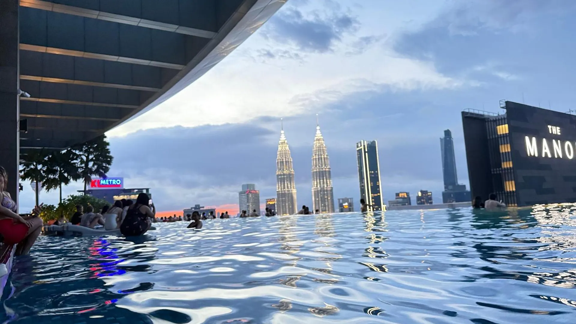 Eaton Sky Residences Klcc Kuala Lumpur Malaysia